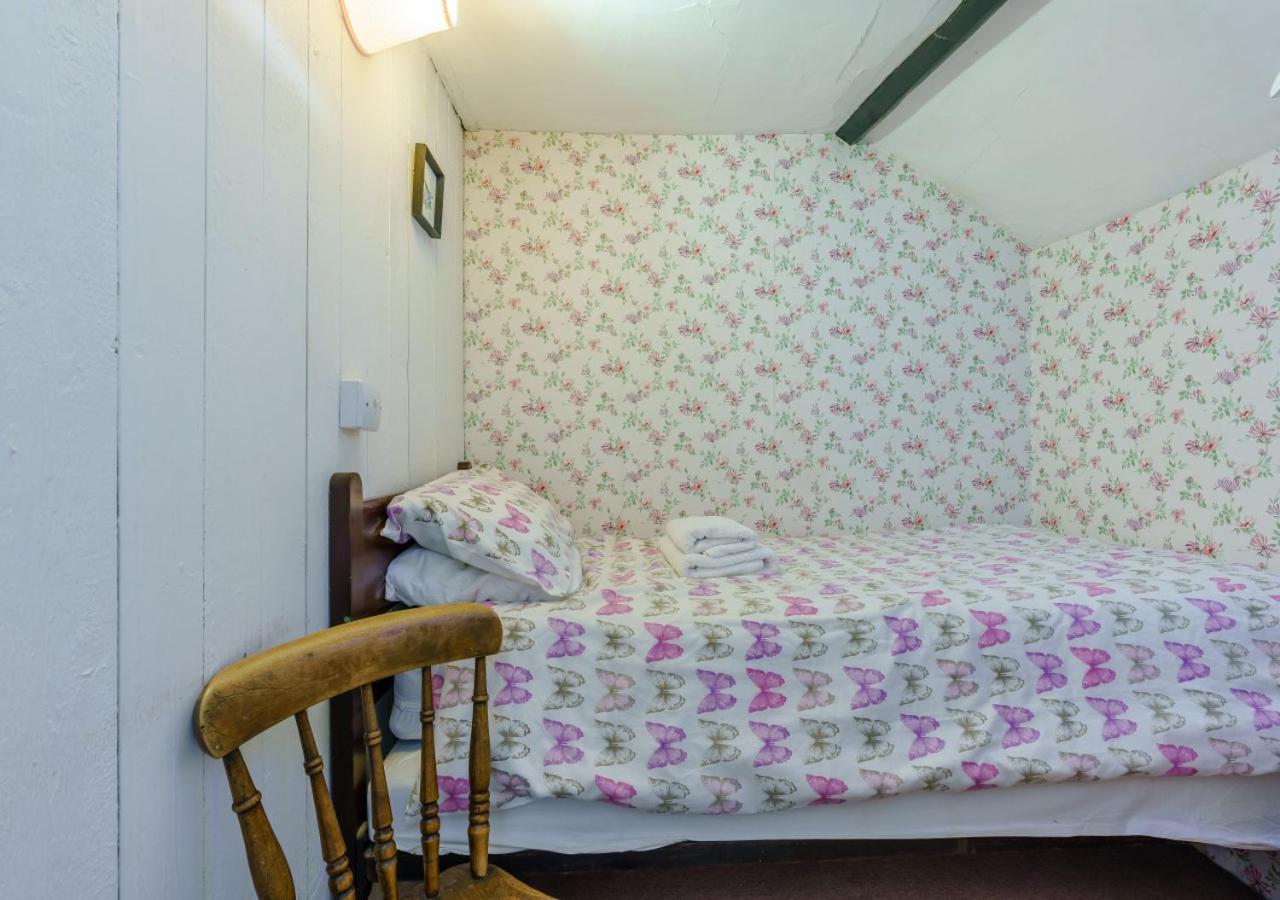 Alice Cottage Robin Hood's Bay Eksteriør billede